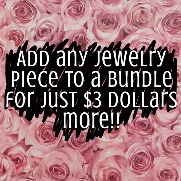 Bundle with jewelry - Picture 1 of 1